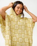 BEACH PARTY HOODED TOWEL - GREEN OLIVE