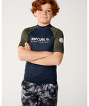 RIP CURL BOYS SHOCK UPF S/S - DARK OLIVE