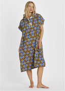 SISSTREVOLUTION WARM WAVES HOODED TOWEL-  MOCHA