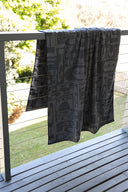 FCS THE MONA TOWEL - BLACK/CHARCOAL