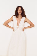 MINK PINK ANAIS EMBROIDERED MIDI DRESS - WHITE
