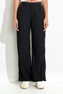 MISFIT ONLY INVOLVED CRINKLE PANT - BLACK