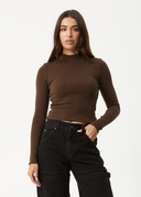 ICONIC - LONG SLEEVE RIB TOP - COFFEE